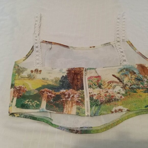 Pretty camisole top redesigned with lace straps, beautiful printed image - Picture 7 of 8
